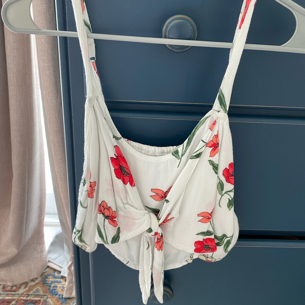 hollister tie front crop top